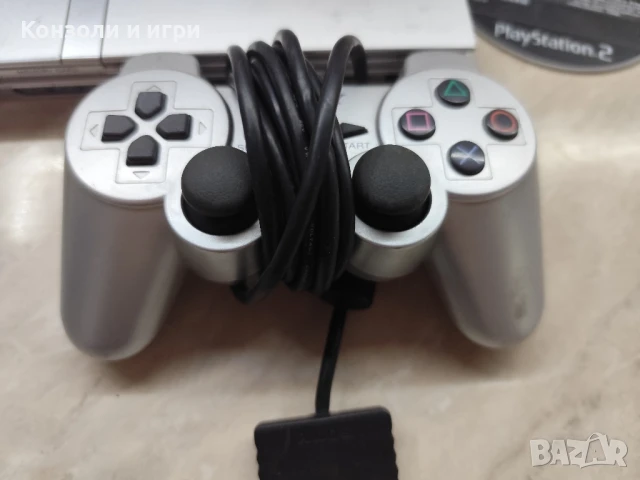 PS2 Slim Silver - NTSC + подарък NFS Most Wanted, снимка 2 - PlayStation конзоли - 51095893