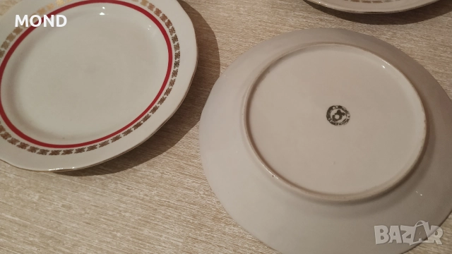 Български процелан - комплект чинии, снимка 5 - Чинии - 52866145