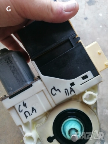 Машинка Ел. Стъкло Citroen C4 , снимка 9 - Части - 51669085