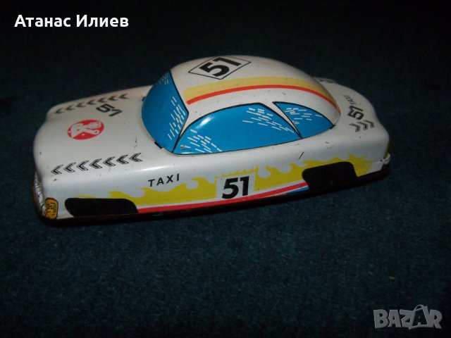 Стара ламаринена количка 51 отлична с инерционен двигател