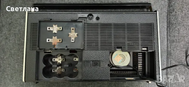 Grundig Concert Boy 1100, снимка 10 - Радиокасетофони, транзистори - 48617977