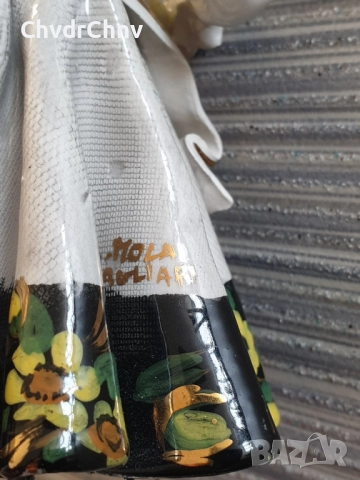 Малка порцеланова фигура/момиче с кошница/Mola Cagliara/статуетка 14см, снимка 6 - Статуетки - 51441514