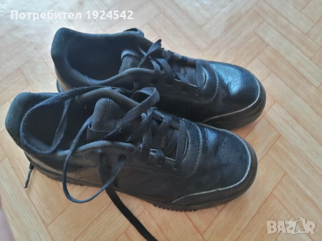 Маратонки адидас, снимка 3 - Детски маратонки - 50531303