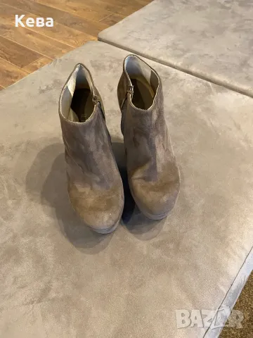 Дамски боти