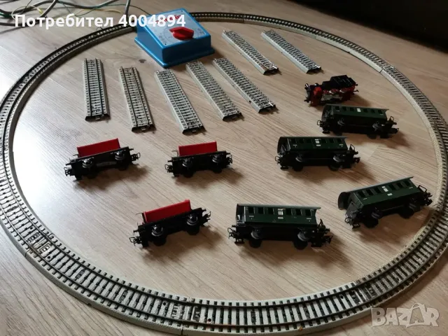 Запазено и действащо колекционерско електрическо влакче Marklin 3, снимка 8 - Колекции - 48810525