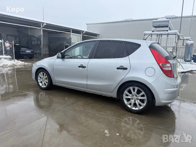 Hyndai i30 1.4 бензин/газ, снимка 11 - Автомобили и джипове - 53331919