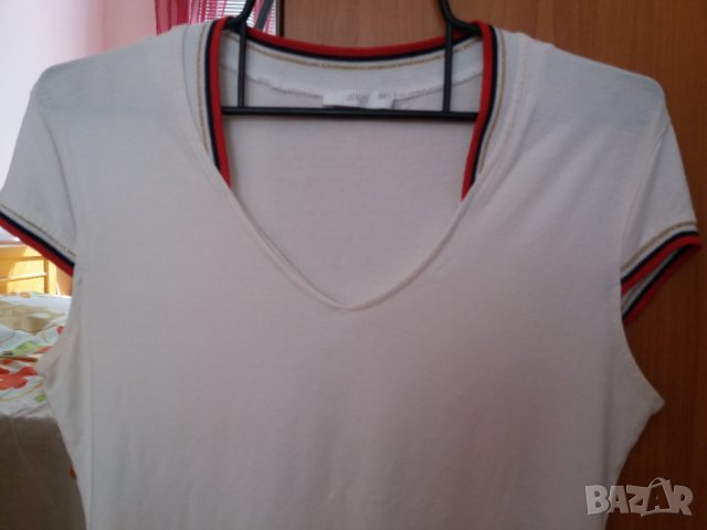 Бяла блуза с малко ръкавче Размер М, снимка 2 - Тениски - 33363833