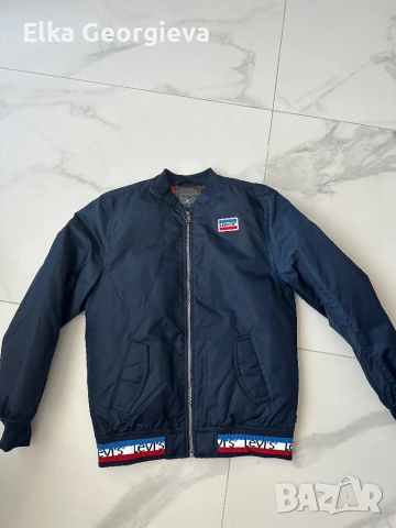 Оригинално ниво детско яке Levi’s за момче 12-13 год
