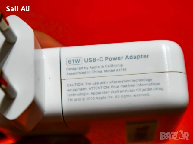 Оригинално 61W зарядно Apple USB-C (A1718) за MacBook Pro / Air, снимка 5 - Друга електроника - 51796047