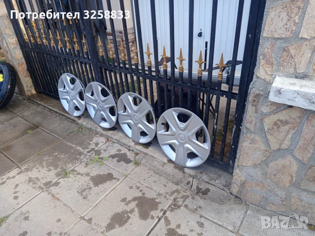 Тасове Форд фиеста мк8 r16, снимка 6 - Аксесоари и консумативи - 51184730