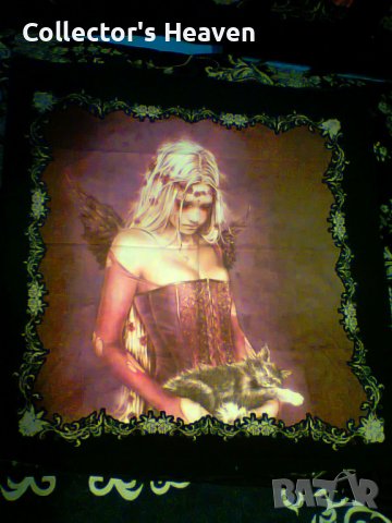 Оригинална калъфка за възглавница готик стил с картина на Виктория Франсис (Victoria Frances)