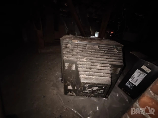 Ретро телевизор - с кинескоп и дървена обшивка , снимка 5 - Антикварни и старинни предмети - 51143130