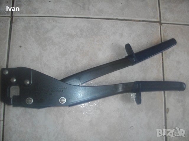 Made in FRANCE-Щанц Клещи Съединяване Профили За Гипсокартон/Ламарина-Професиионални-340мм-Почти Нов, снимка 2 - Клещи - 43452700