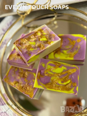 Ръчно изработен сапун „Лилав зюмбюл, снимка 3 - Козметика за тяло - 53277499