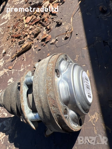 Задна полуоска БМВ Е90 320D автомат E91 BMW, снимка 2 - Части - 51731964