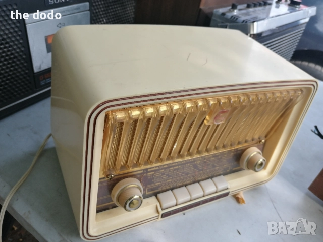 антично лампово радио philips