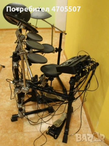 Барабани Yamaha DTX700, снимка 2 - Други музикални жанрове - 53059155
