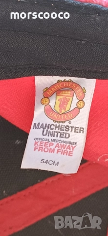 Английска фенска шапка на ,,Manchester United" , снимка 4 - Шапки - 51957394
