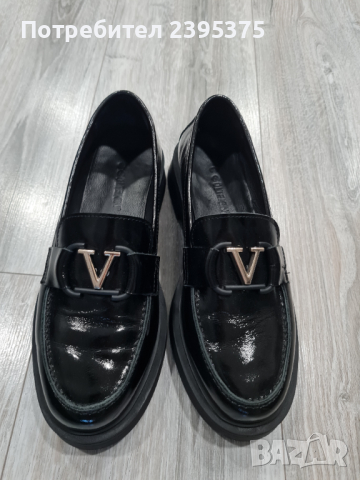 Черни обувки, снимка 1 - Дамски ежедневни обувки - 44898341