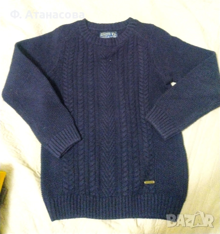 Висококачествен марков пуловер, размер 128-134, 8-9 години, като нов