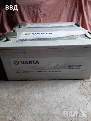  акумолатори VARTA  12V 225 Ah 1150A, снимка 2 - Аксесоари и консумативи - 52622150