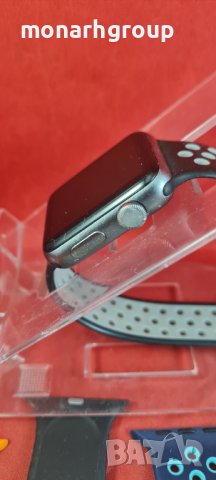 Смарт часовник Apple Series 3 Nike+ 42mm + Каишки, снимка 4 - Смарт часовници - 39481264