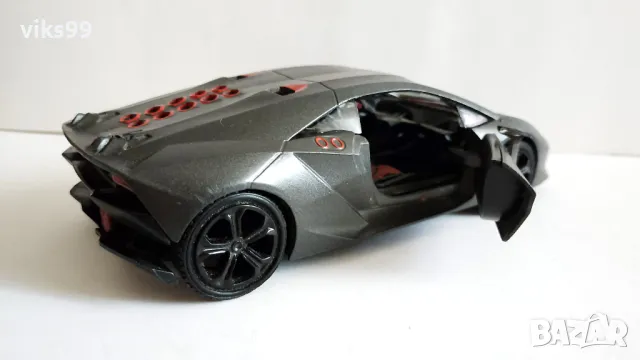 Lamborghini Sesto Elemento Motormax - Мащаб 1:24, снимка 5 - Колекции - 49388812