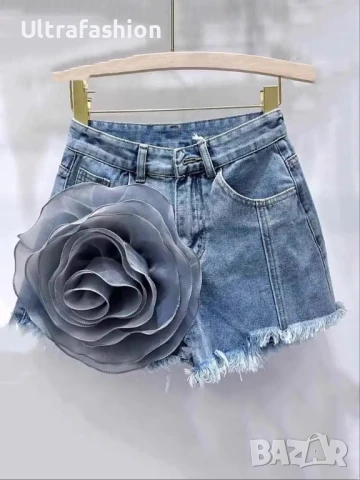 Къси дънкови панталонки Valentino Alexander Wang , снимка 2 - Къси панталони и бермуди - 40369224