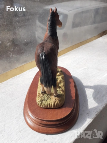 Страхотна колекционерска статуетка маркировка Leonardo Pony, снимка 6 - Антикварни и старинни предмети - 53436240