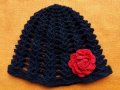 Ръчно плетени шапки с цвете, снимка 1