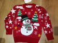 пуловерче коледно, червен цвят с снежен човек и елхички , снимка 1