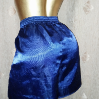  STINNA L/XL Сатенени сини шорти, снимка 4 - Къси панталони и бермуди - 44889376