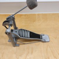 Yamaha FP700 Single  Bass Drum Pedal - педал за голям барабан /ПЕРФЕКТЕН/, снимка 2 - Ударни инструменти - 33275218