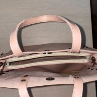 Дамска розова чанта, снимка 6 - Чанти - 33083476