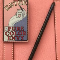 Професионална четка за червило Estée Lauder , снимка 1 - Декоративна козметика - 38325270
