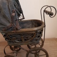 Ретро бебешка количка за кукли, снимка 3 - Антикварни и старинни предмети - 43466729