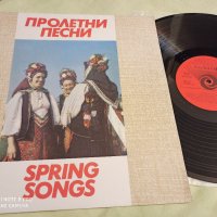 Пролетни песни - грамофонна плоча, снимка 1 - Грамофонни плочи - 33589617