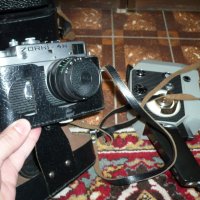 Стар руски фотоапарат Зоркии 4K и кинокамера Quartz 5 , снимка 1 - Други ценни предмети - 29034165