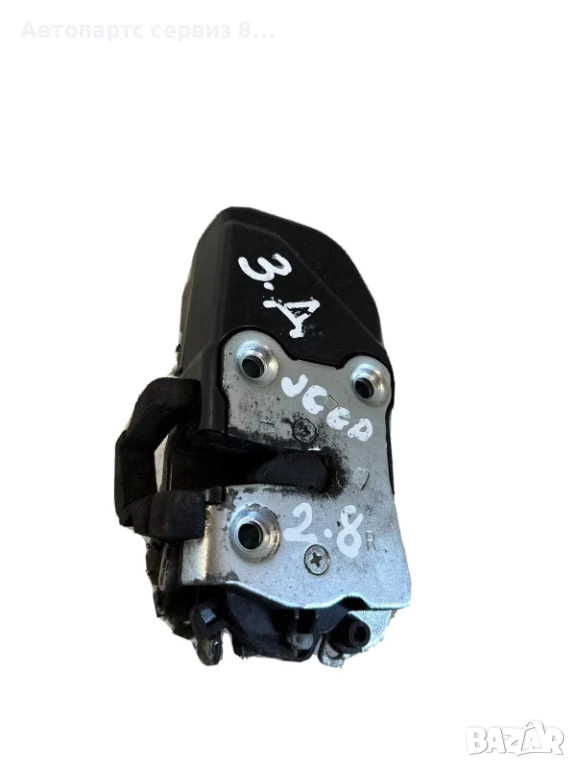 Оригинална брава (механизъм за заключване) за задна дясна врата за Jeep Cherokee KJ 2008 г., 2.8 CRD, снимка 1