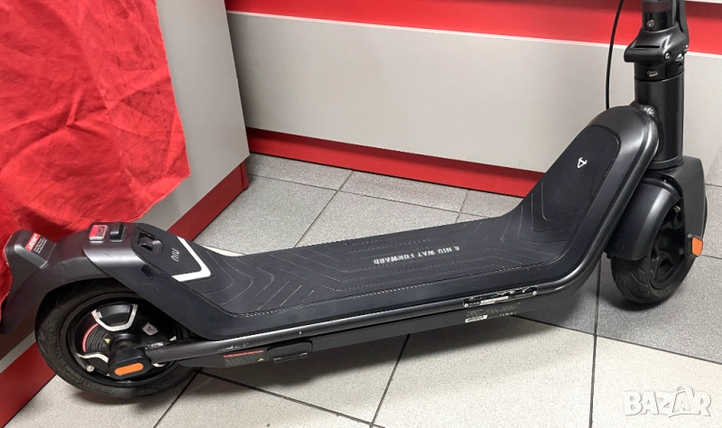 Електрическа тротинетка/Скутер Niu KQi3 PRO - черна, снимка 1