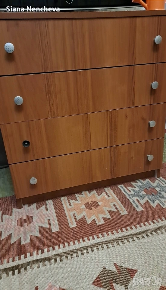 Продавам скрин, снимка 1