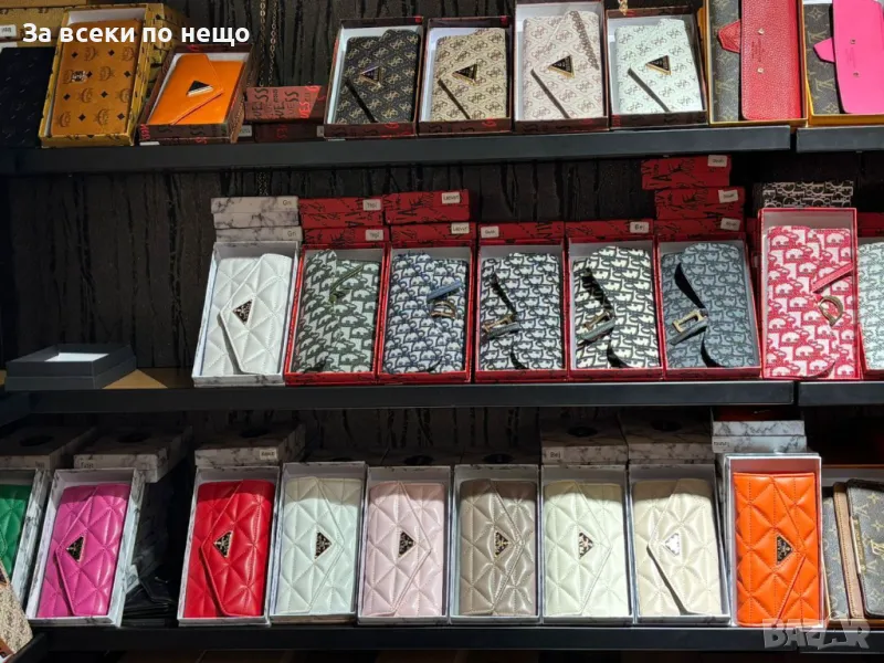 Guess👝Prada👛Christian Dior Дамско Портмоне С Кутия - Налични Различни Цветове Код E127, снимка 1