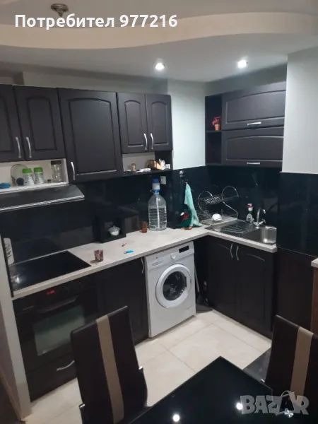 Продавам тристаен апартамент кв. 8 бл. 27 цена 62 000 Евро, снимка 1