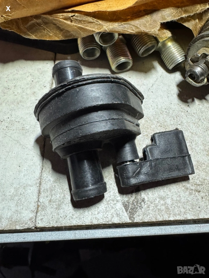 КРАН ПАРНО МОСКВИЧ 2141-8101400 НОВ ОРИГИНАЛЕН, снимка 1