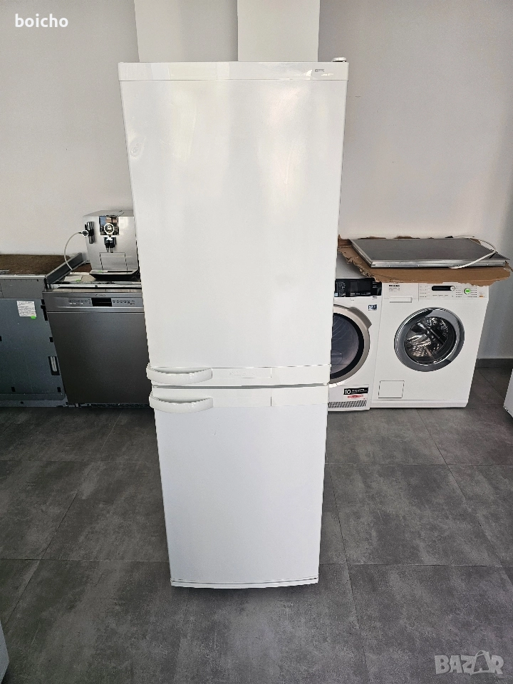 Хладилник Miele с фризер с 3 чекмеджета , снимка 1