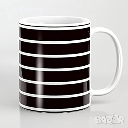 чаша с черно- бял дизайн, снимка 1