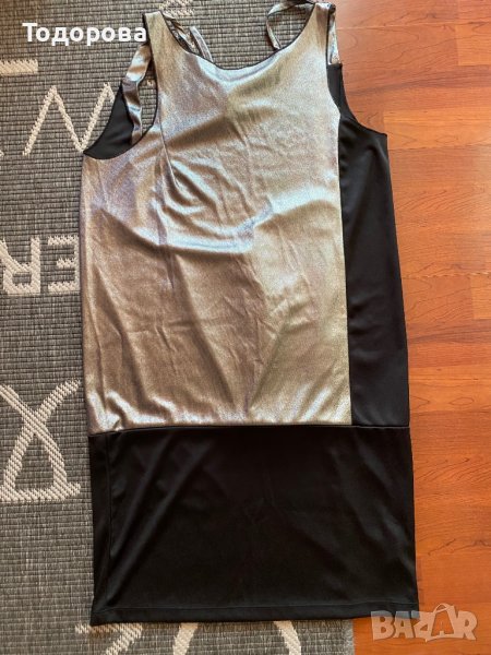 Екстравагантна рокля Calliope в сребристо и черно с много изрязан гол гръб , снимка 1