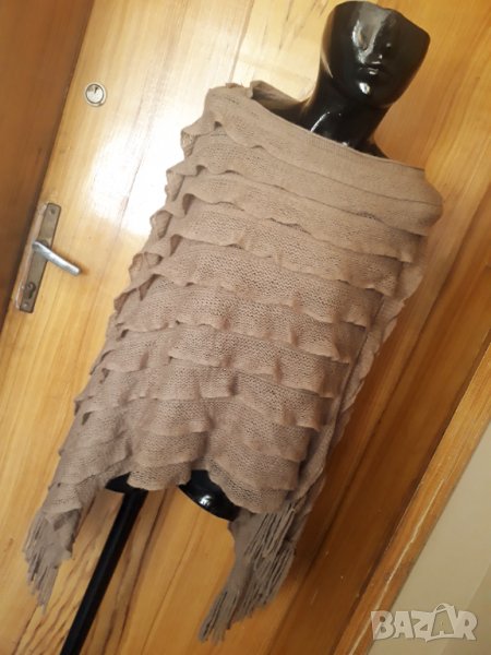 Бежово вълнено пончо с ресни Стандартен размер, снимка 1