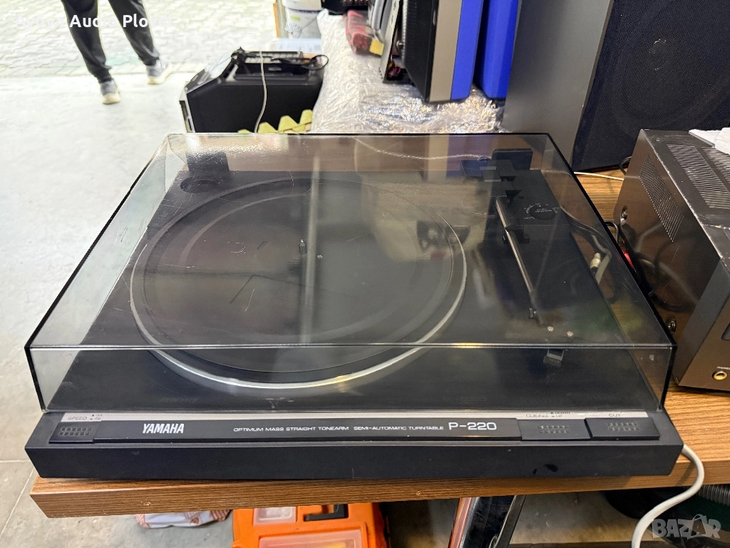 Грамофон -YAMAHA P-220 , снимка 1