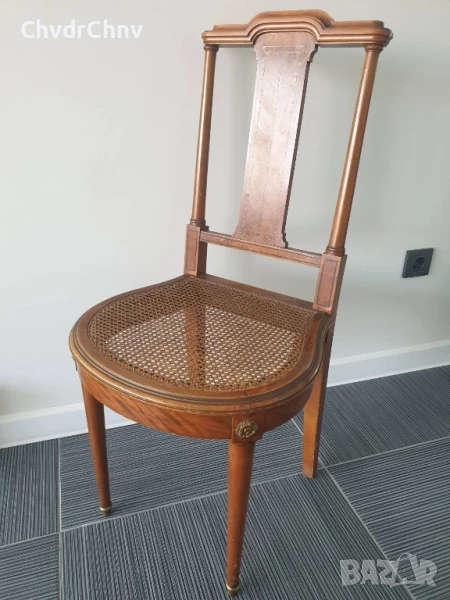 Френски ретро дървен стол с ратанова седалка 95см, снимка 1